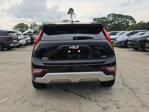 New 2026 Kia Niro SX Touring FWD image 7