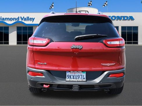 Used 2014 Jeep Cherokee Trailhawk w/ Technology Group AWD/4WD image 5