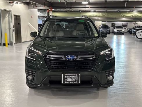 Used 2023 Subaru Forester Limited AWD/4WD image 6