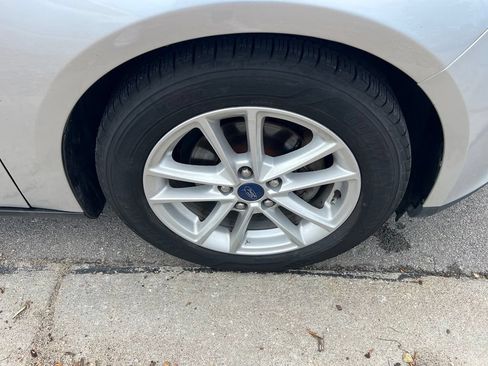 Used 2018 Ford Focus SE FWD image 11