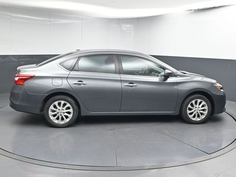 Used 2019 Nissan Sentra SV image 9
