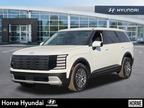 New 2026 Hyundai Palisade SE image 1
