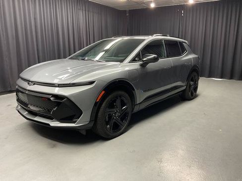 Used 2024 Chevrolet Equinox EV RS AWD/4WD image 3