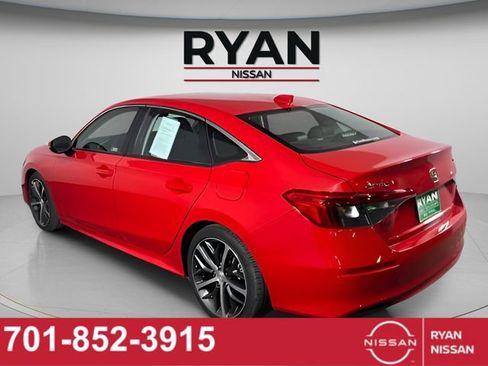 Used 2024 Honda Civic Touring image 8