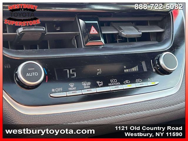 Used 2024 Toyota Corolla SE w/ SE Premium Package FWD image 29