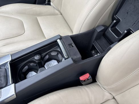 Used 2016 Volvo XC60 T6 w/ Proximity Package image 14