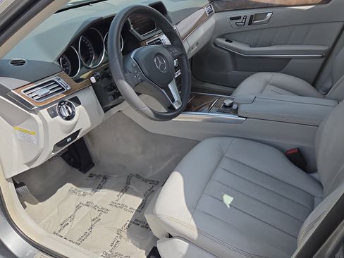 Used 2014 Mercedes-Benz E 350 Sedan image 37