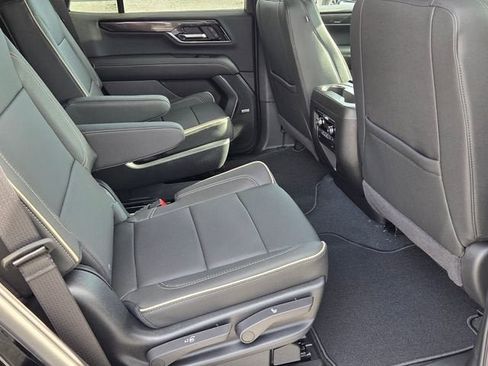 New 2026 GMC Yukon Elevation RWD image 19