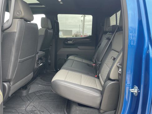 Used 2023 Chevrolet Silverado 1500 ZR2 w/ Technology Package image 25