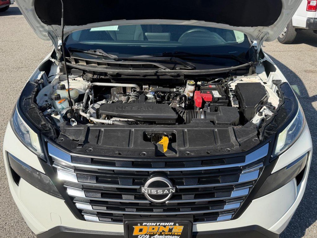 Used 2024 Nissan Rogue S FWD image 40