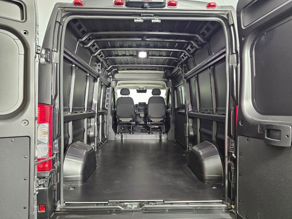 New 2026 RAM ProMaster 2500 w/ Quick Order Package 22G SLT FWD image 17