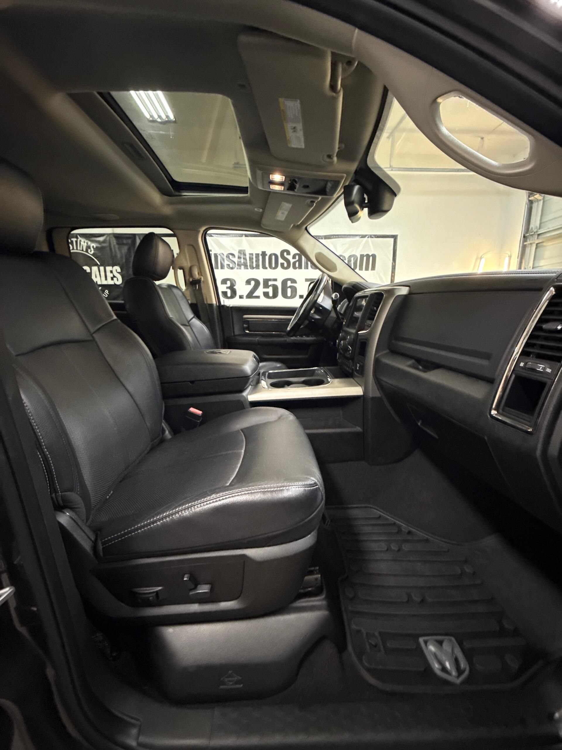 Used 2018 RAM 3500 Laramie w/ Sport Appearance Group AWD/4WD image 2