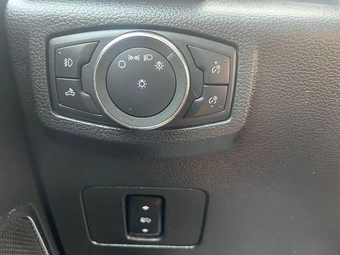 Used 2019 Ford F250 Lariat w/ Lariat Value Package AWD/4WD image 33