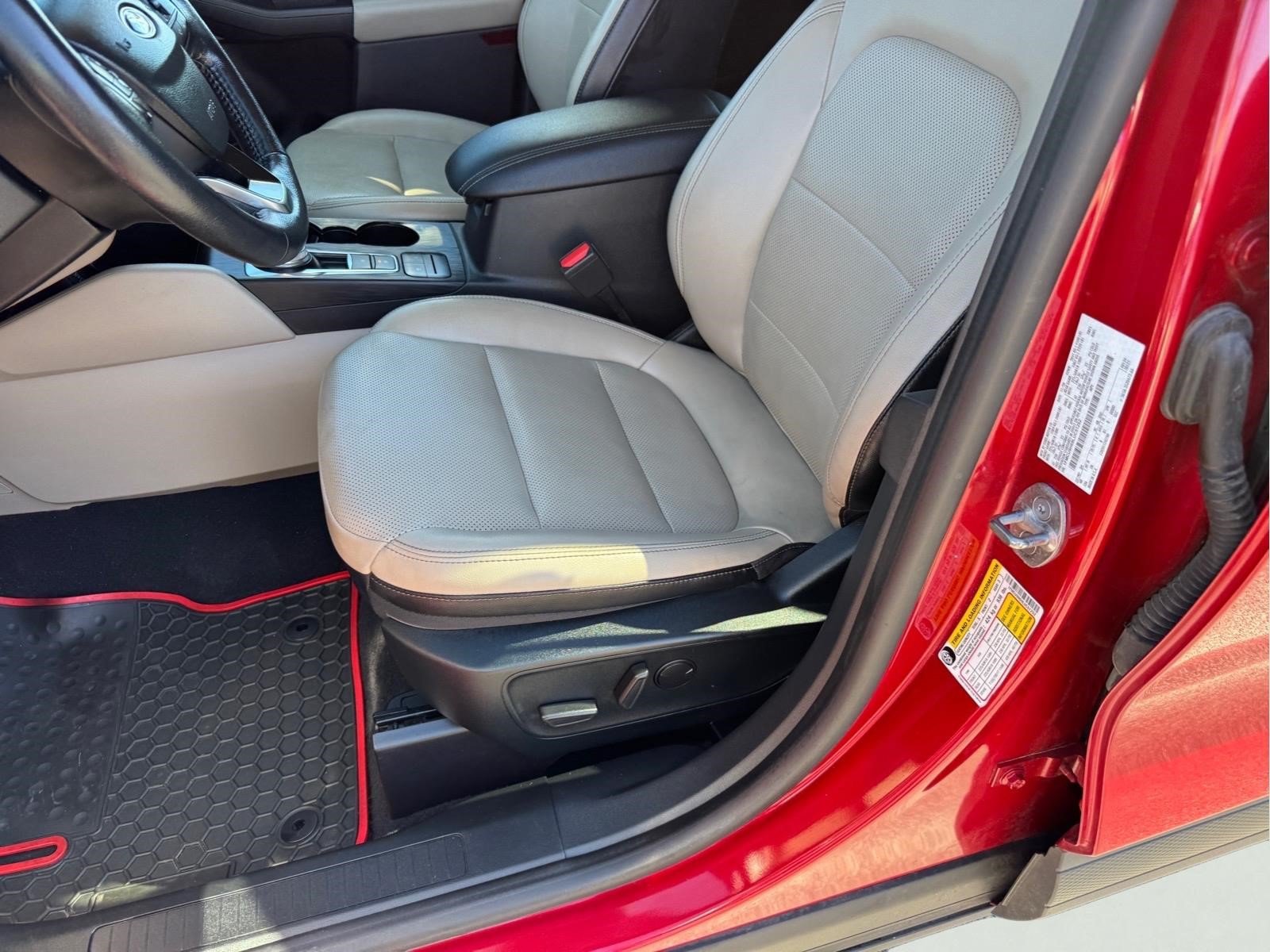 Used 2020 Ford Escape SEL AWD/4WD image 6