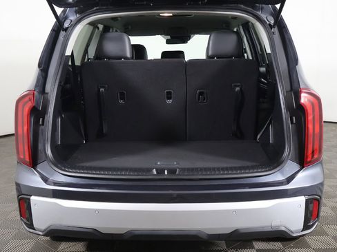 Used 2023 Kia Telluride LX AWD/4WD image 15