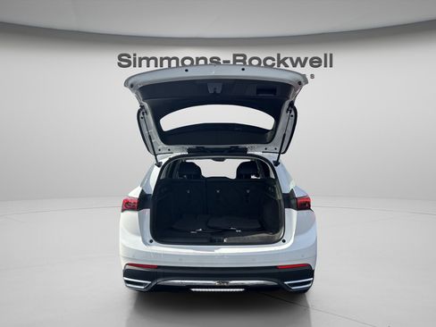 Used 2024 Buick Envision Preferred image 8