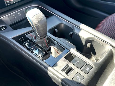 New 2026 Nissan Sentra SR w/ Floor Mat Package image 24