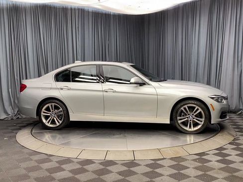 Used 2018 BMW 330i xDrive Sedan AWD/4WD image 11