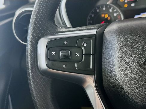 Used 2025 Chevrolet Blazer LT FWD image 25
