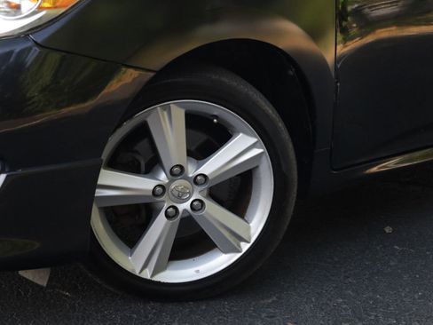 Used 2009 Toyota Matrix S FWD image 17