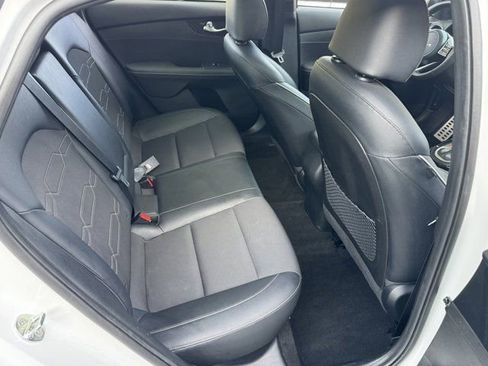 Used 2023 Kia Forte GT-Line w/ GT-Line Premium Package FWD image 14