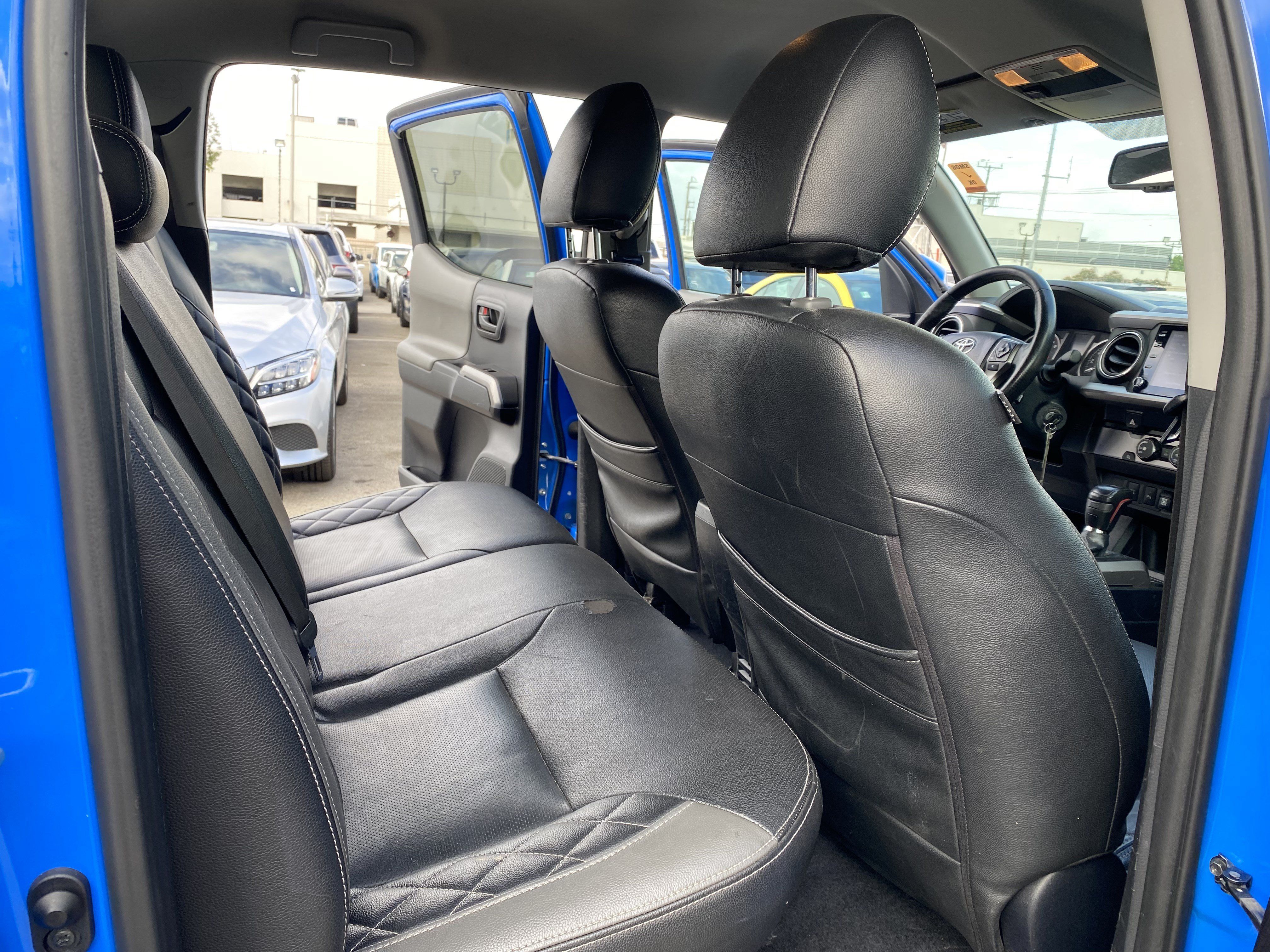 Used 2020 Toyota Tacoma SR5 RWD image 18
