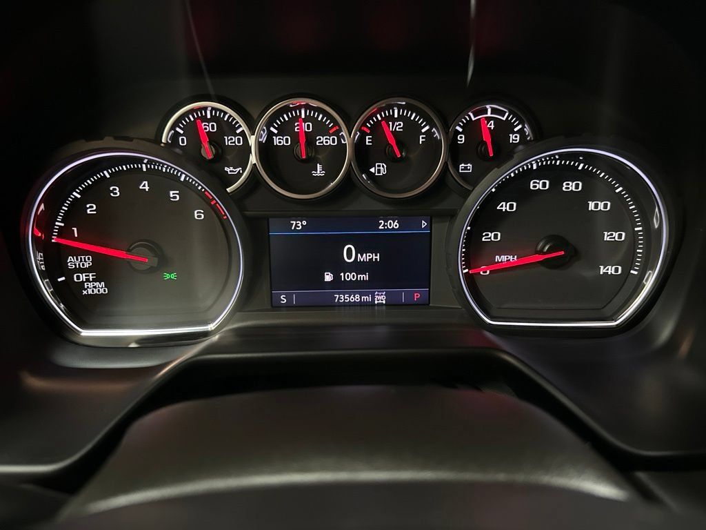 Used 2021 Chevrolet Tahoe Z71 w/ Luxury Package AWD/4WD image 27