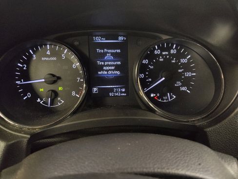 Used 2017 Nissan Rogue SL FWD image 23