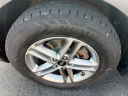 Used 2018 Hyundai Santa Fe Sport FWD image 28