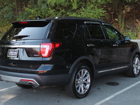 Used 2016 Ford Explorer Limited AWD/4WD image 9
