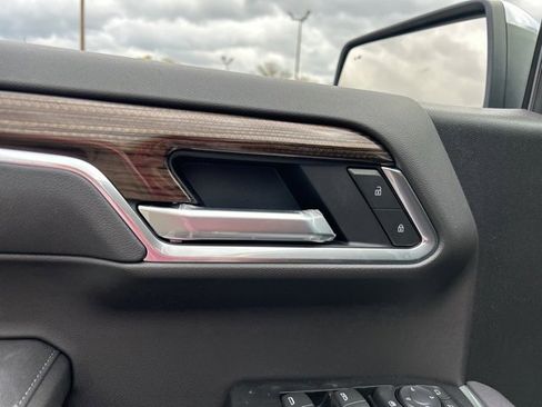 New 2025 Chevrolet Silverado 1500 LT image 12