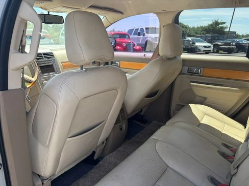 Used 2007 Lincoln MKX 2WD image 24