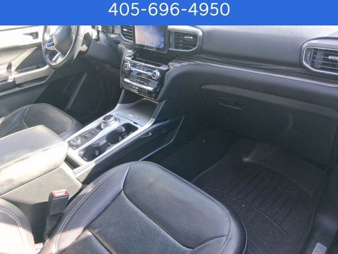 Used 2023 Ford Explorer Limited image 8