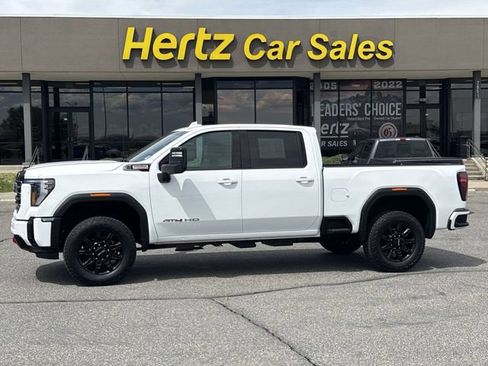 Used 2025 GMC Sierra 2500 AT4 AWD/4WD image 1