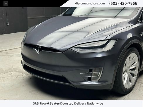 Used 2018 Tesla Model X 75D image 13