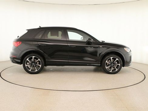 New 2025 Audi Q3 2.0T Premium Plus image 8