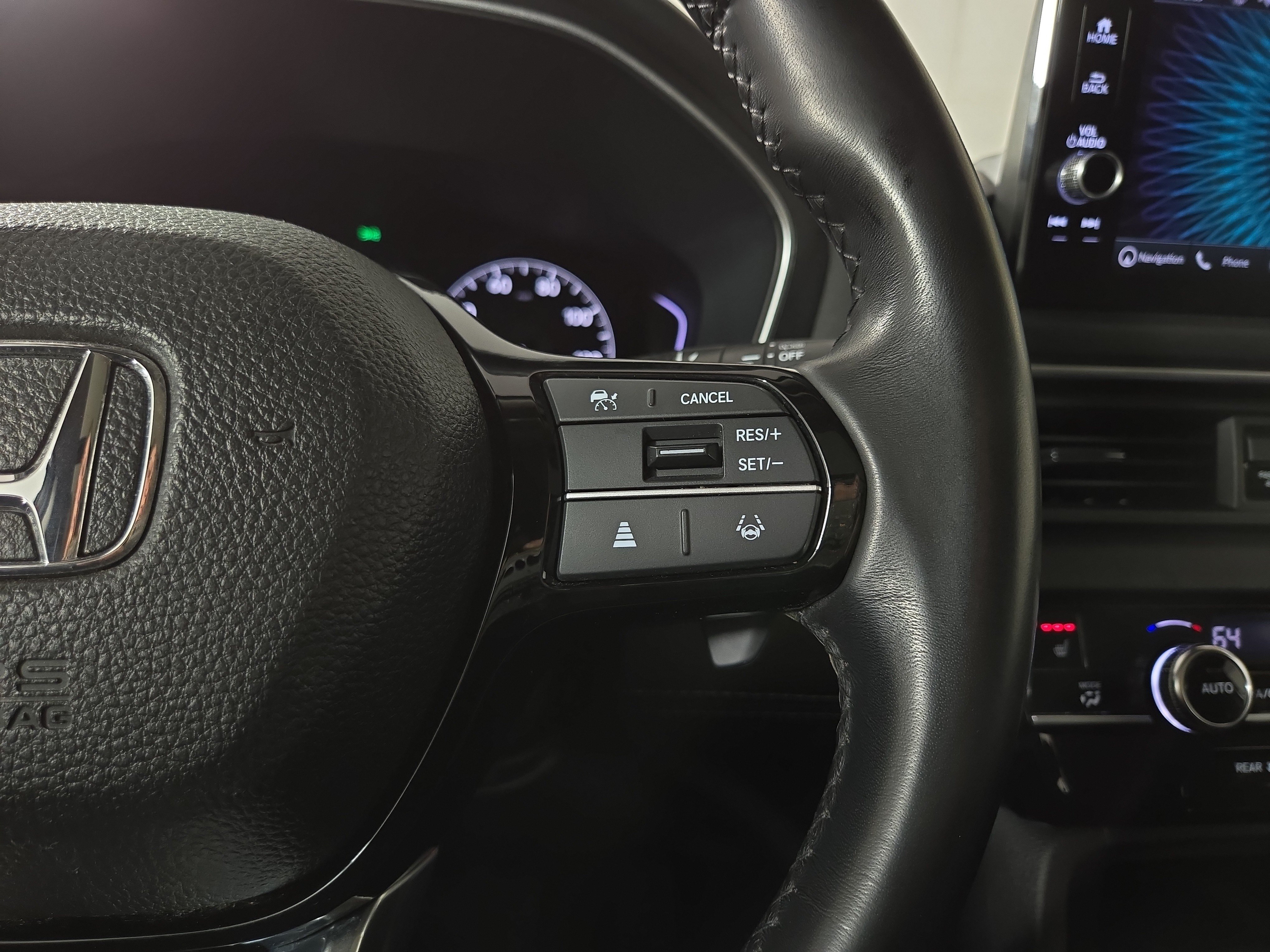 Used 2023 Honda Pilot Touring image 17
