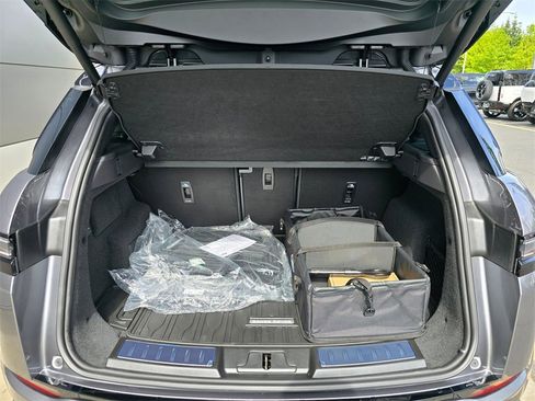 New 2026 Land Rover Range Rover Evoque Dynamic SE image 28