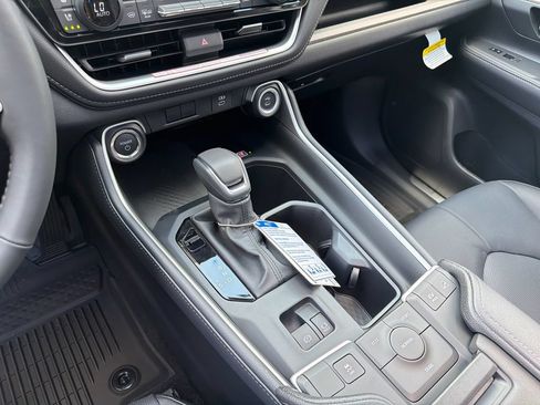 New 2026 Toyota Grand Highlander AWD Hybrid image 29