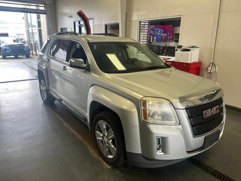 Used 2015 GMC Terrain SLE w/ Chrome Edition AWD/4WD image 1