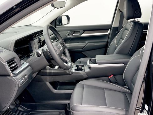 Certified 2026 GMC Terrain Denali w/ LPO, Floor Liner Package AWD/4WD image 5