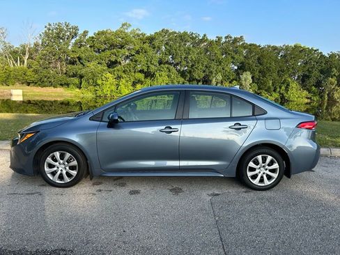 Used 2026 Toyota Corolla LE FWD image 3