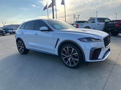Used 2021 Jaguar F-PACE SVR image 7