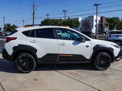 Used 2024 Subaru Crosstrek 2.5i Wilderness w/ Crosstrek Mirror Package AWD/4WD image 9