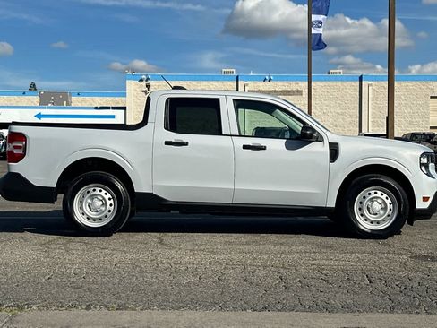 Certified 2025 Ford Maverick XL image 9