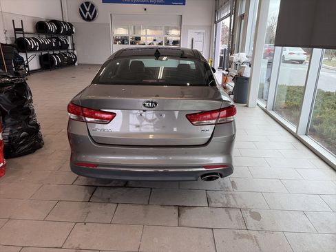 Used 2018 Kia Optima EX w/ Technology Package image 5