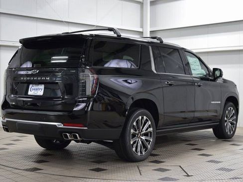 New 2026 Chevrolet Suburban High Country AWD/4WD image 8