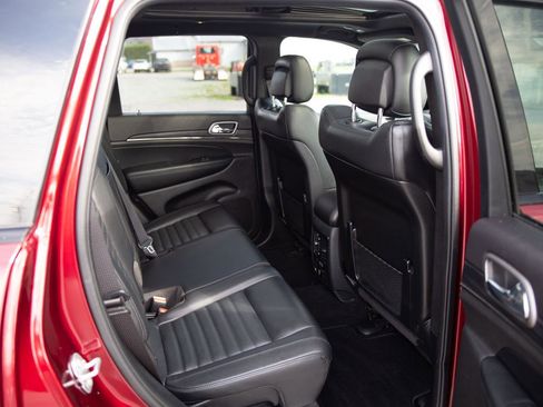 Used 2020 Jeep Grand Cherokee Limited X image 16