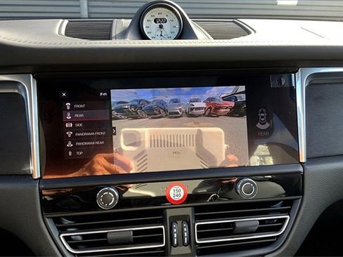 New 2026 Porsche Macan GTS image 35