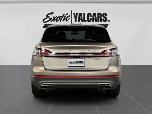 Used 2019 Lincoln Nautilus Select w/ Cargo Utility Package FWD image 4